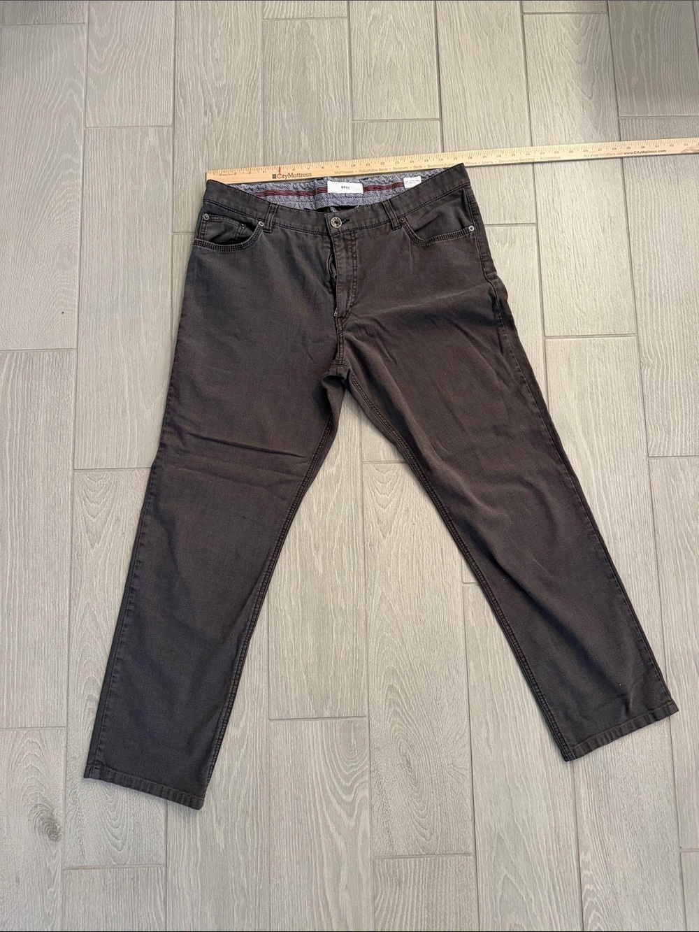 Brax - Men's Dark Brown Jeans - Classic Straight Fit - Size 38